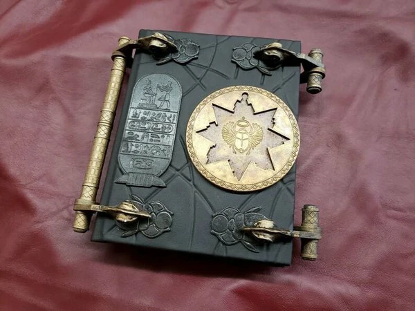 The Book of the Dead – The Mummy Prop Replica - Image 7